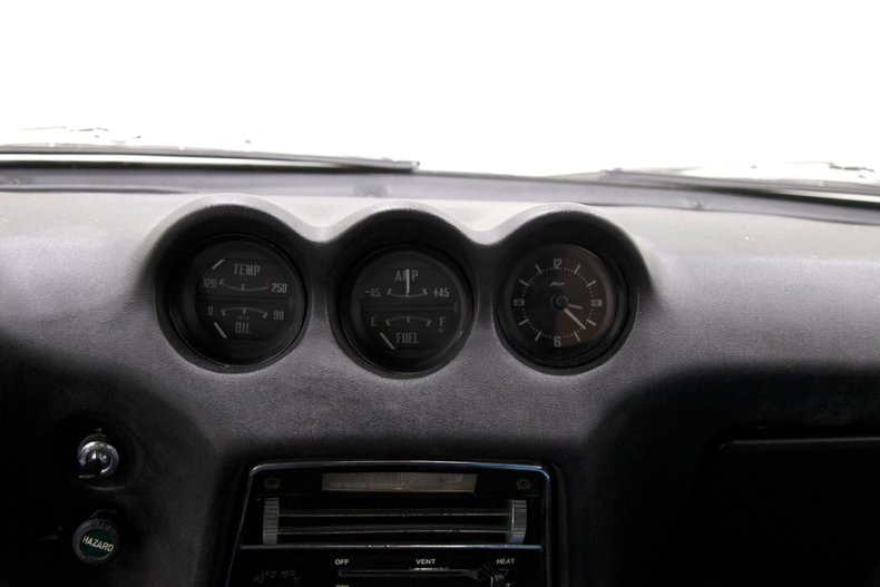 1970 Datsun 240Z 31