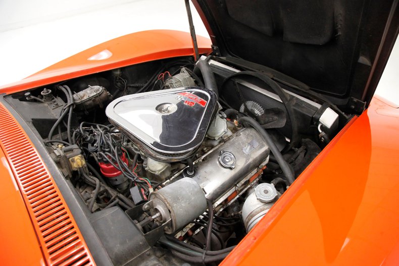 1969 Chevrolet Corvette 11