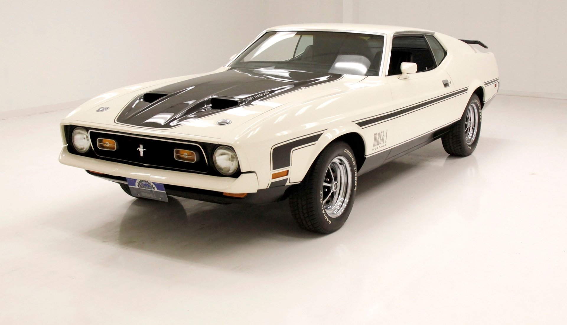 1972 Ford Mustang | Classic Auto Mall