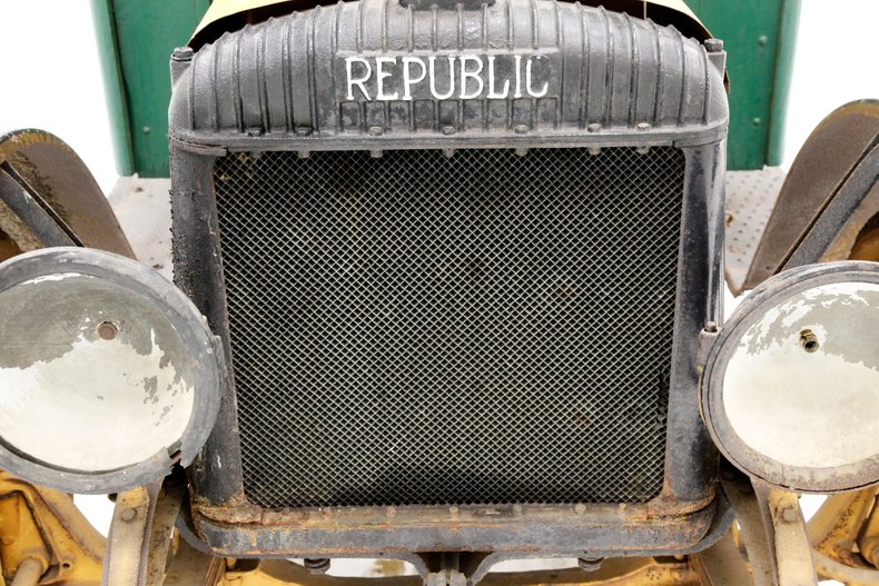 1915 Republic Truck 16