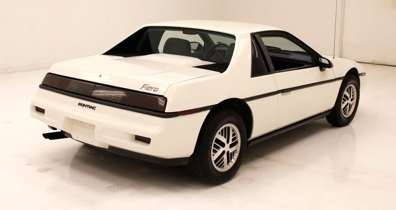 1987 Pontiac Fiero 5