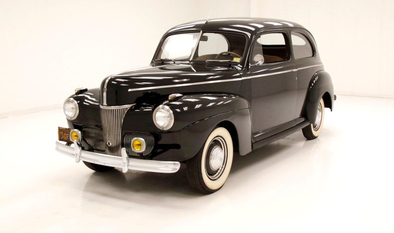1941 Ford Tudor 1