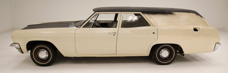 1965 Chevrolet Biscayne 2