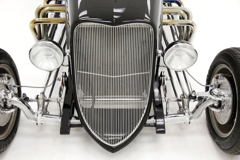 1934 Ford Roadster 13