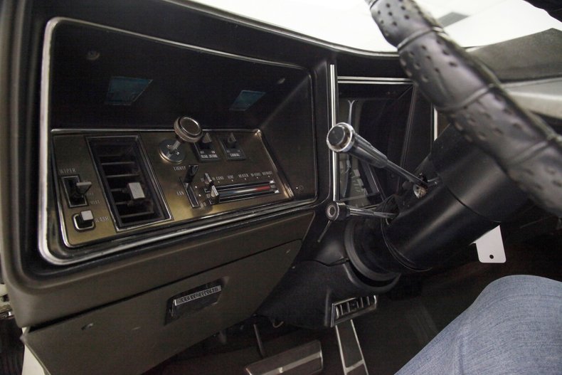 1972 Oldsmobile Toronado 37