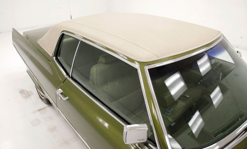1970 Cadillac Coupe DeVille 16