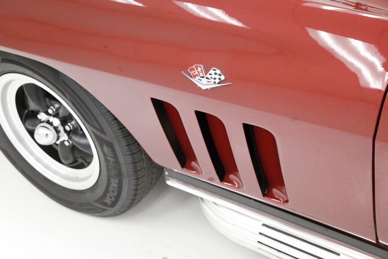 1966 Chevrolet Corvette 18