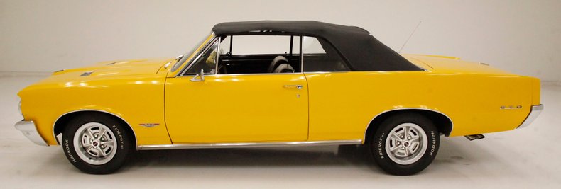 1964 Pontiac LeMans 3