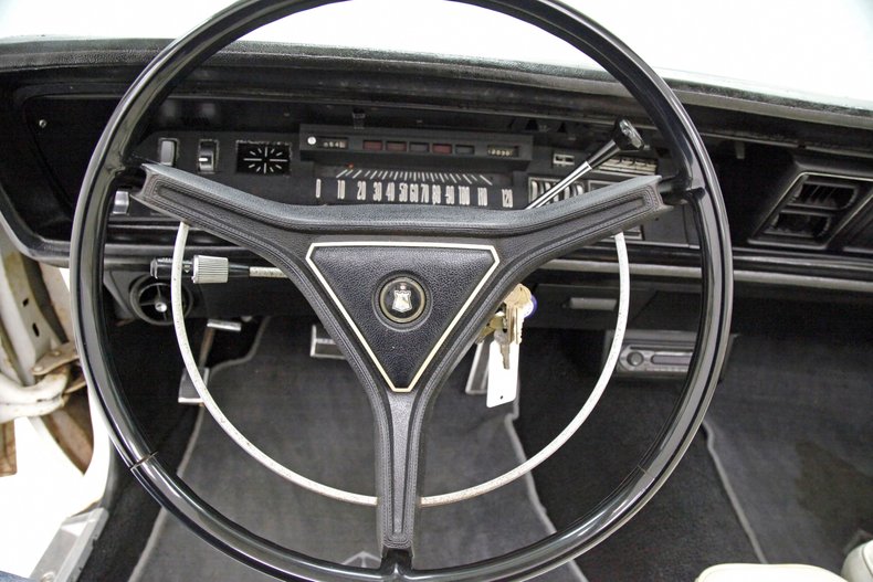 1970 Chrysler 300 33