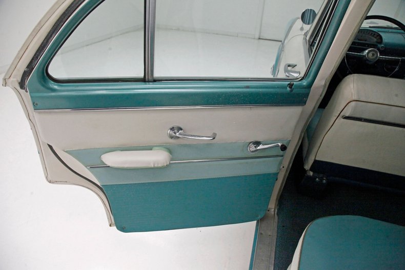 1955 Ford Fairlane 37