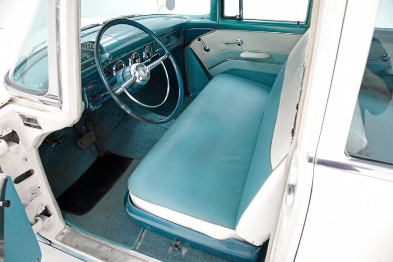 1955 Ford Fairlane 30