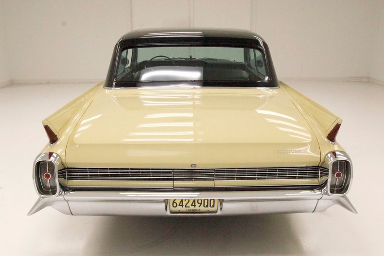 1962 Cadillac Fleetwood 4