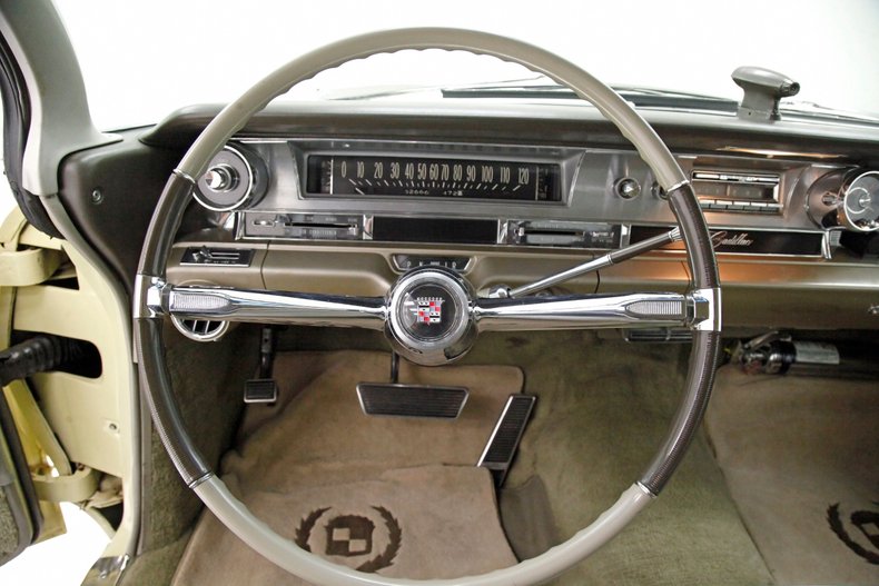 1962 Cadillac Fleetwood 32