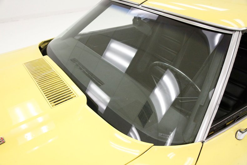 1974 Chevrolet Corvette 15
