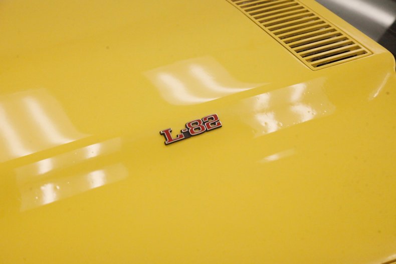 1974 Chevrolet Corvette 14