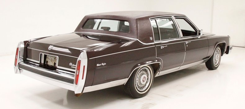 1986 Cadillac Fleetwood 4