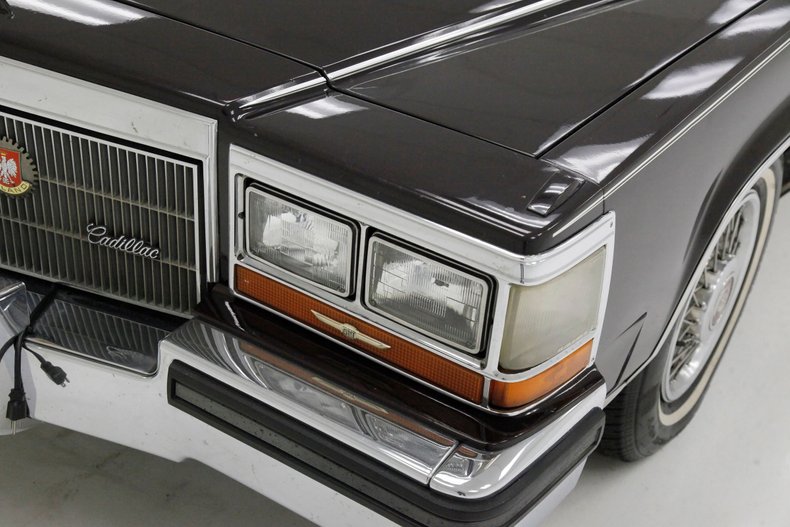 1986 Cadillac Fleetwood 14