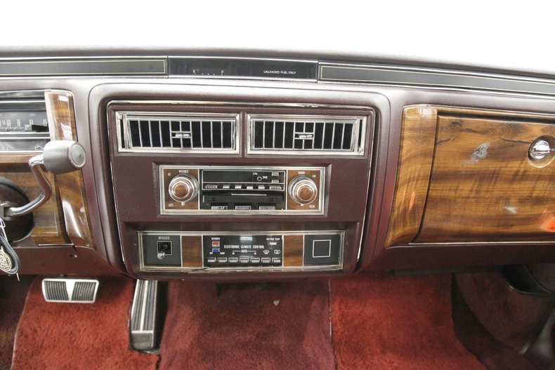 1986 Cadillac Fleetwood 30