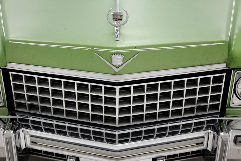 1974 Cadillac Coupe DeVille 13