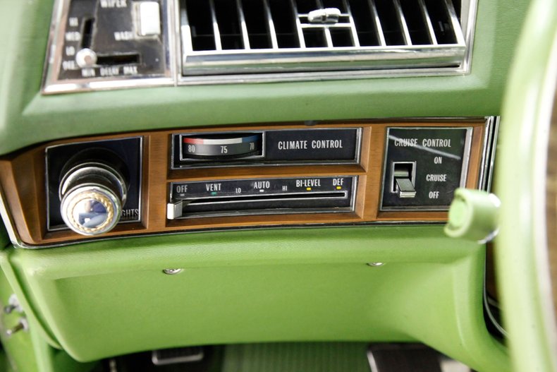 1974 Cadillac Coupe DeVille 35