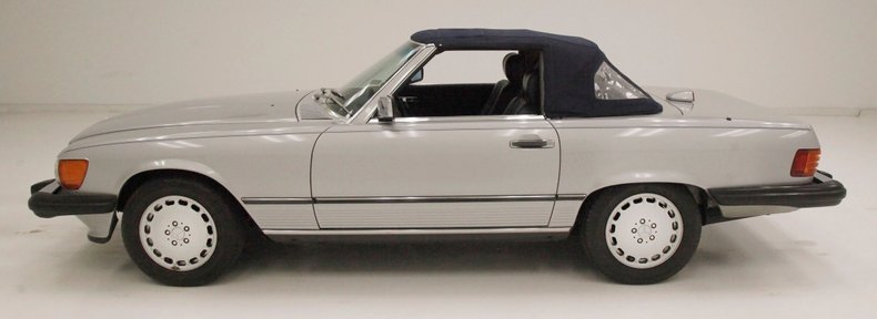 1987 Mercedes-Benz 560SL 5