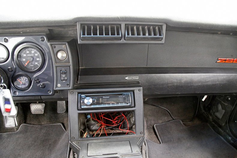 1988 Chevrolet Camaro 30