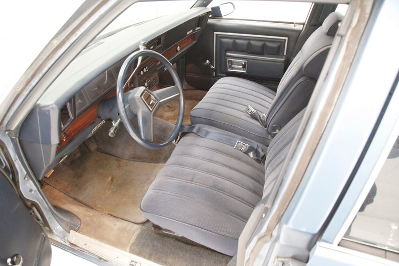 1989 Chevrolet Caprice 24