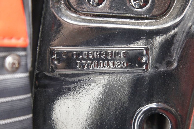 1957 Oldsmobile Super 88 32