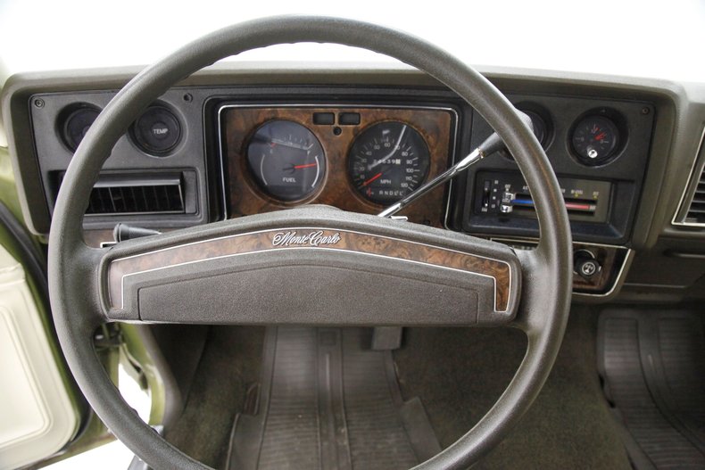 1973 Chevrolet Monte Carlo 27