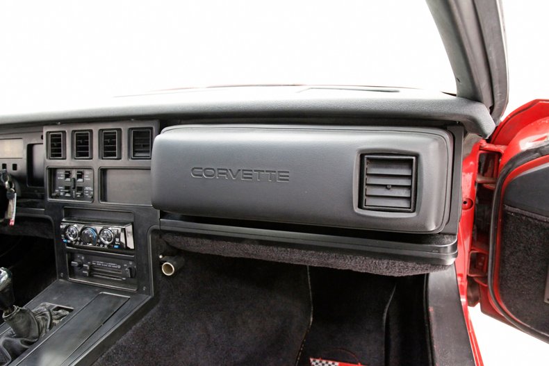 1984 Chevrolet Corvette 28