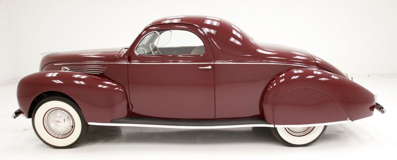 1938 Lincoln Zephyr 2