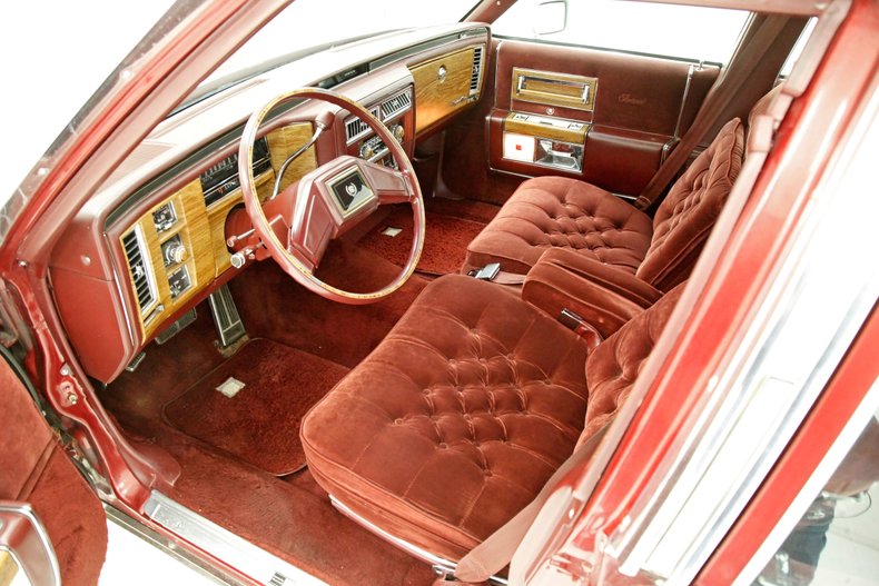1984 Cadillac Fleetwood 27