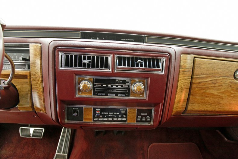 1984 Cadillac Fleetwood 31
