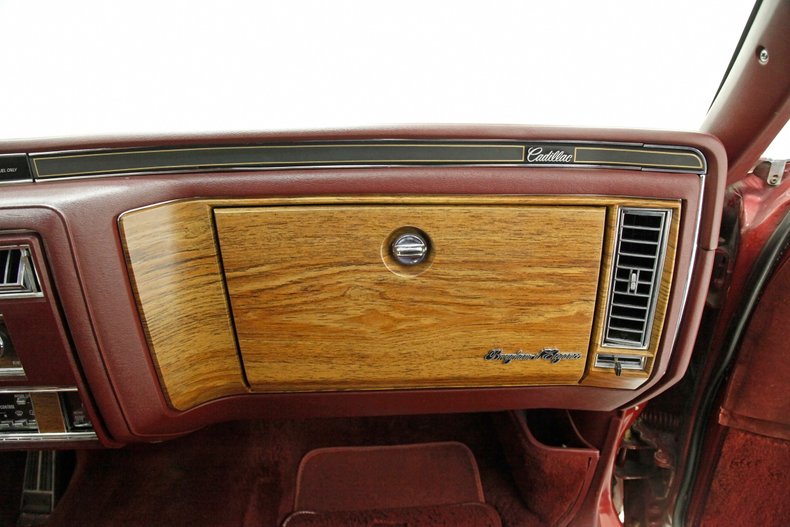 1984 Cadillac Fleetwood 34