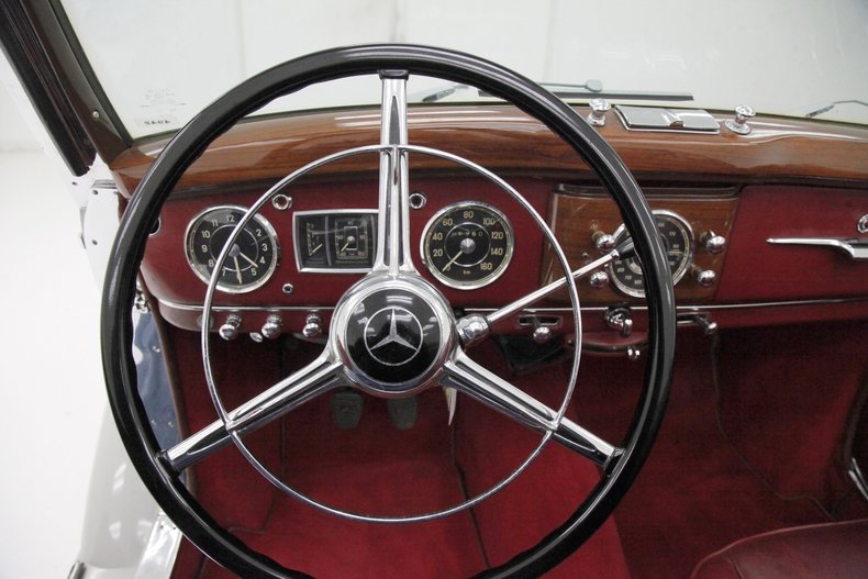 1952 Mercedes-Benz 220A 40
