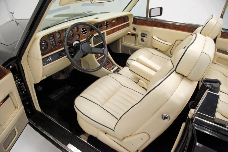 1986 Rolls-Royce Corniche 34
