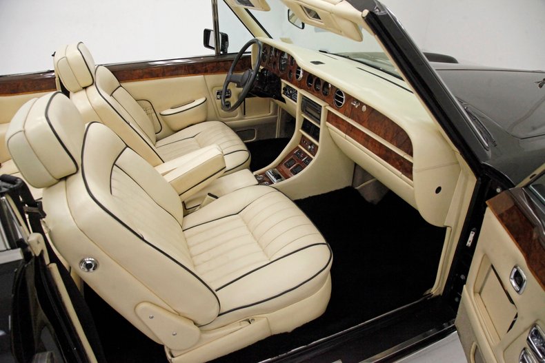 1986 Rolls-Royce Corniche 47