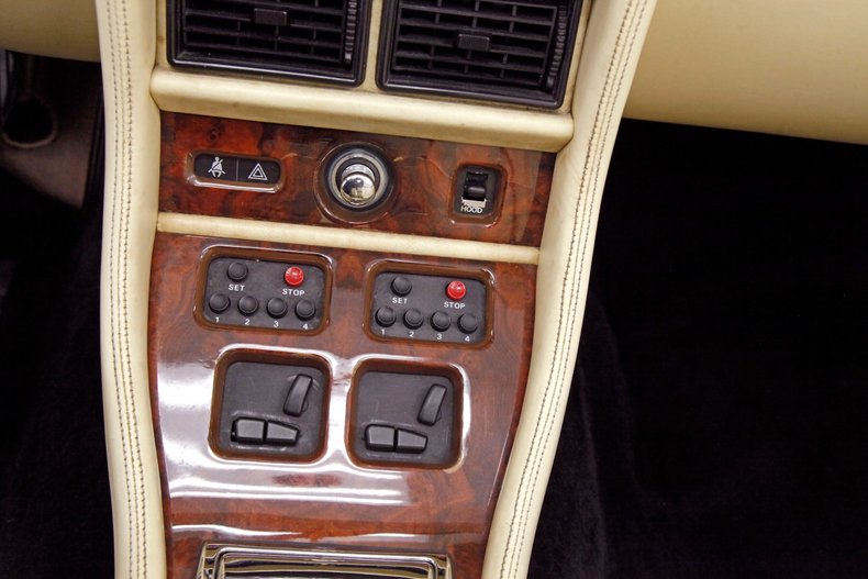 1986 Rolls-Royce Corniche 42