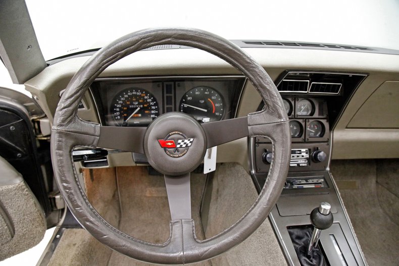 1982 Chevrolet Corvette 30