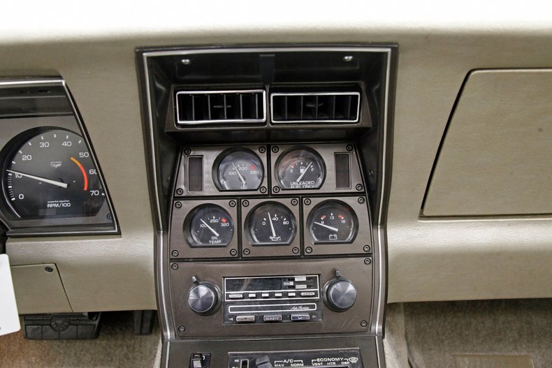 1982 Chevrolet Corvette 33