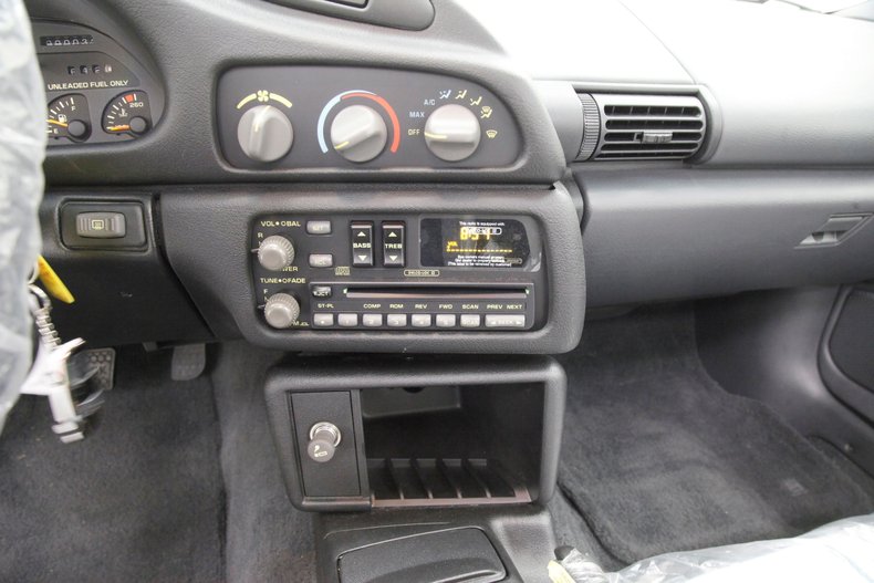 1993 Chevrolet Camaro 35