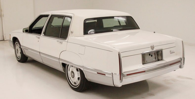 1991 Cadillac Fleetwood 3