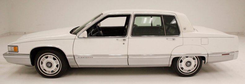 1991 Cadillac Fleetwood 2