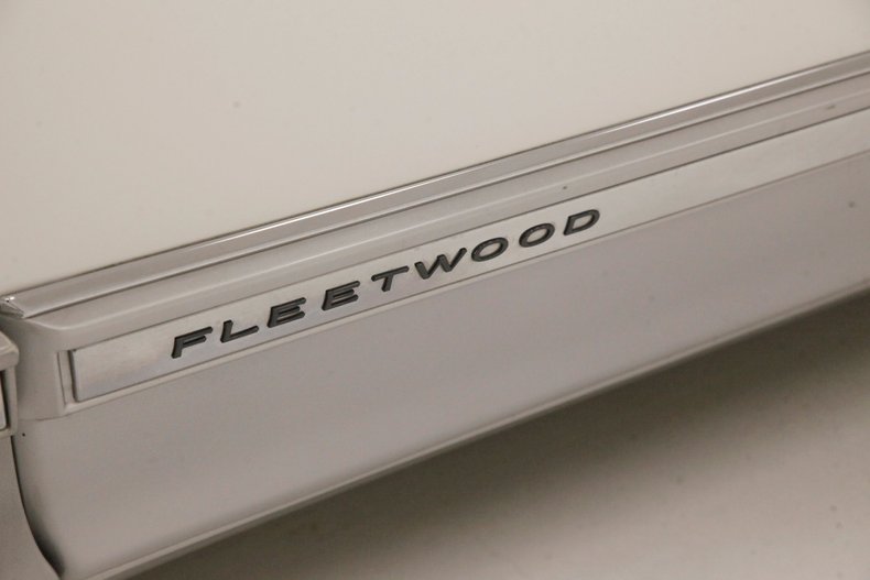 1991 Cadillac Fleetwood 17