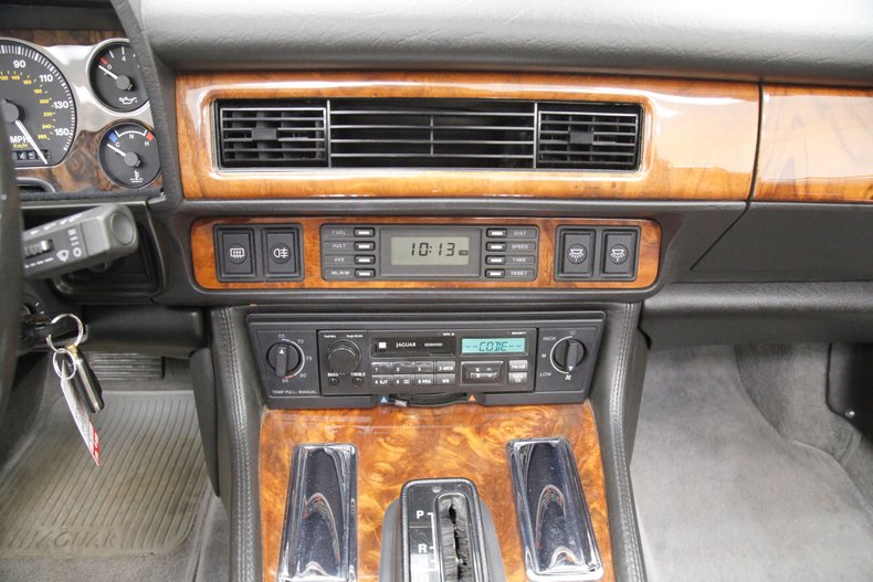 1994 Jaguar XJS 36