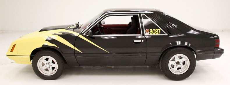 1980 Ford Mustang 2