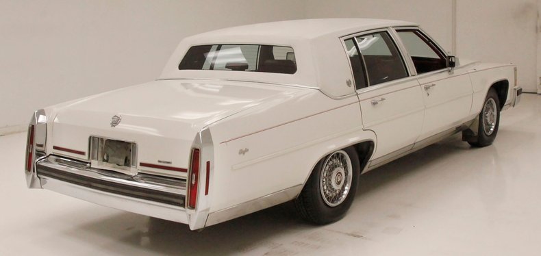 1989 Cadillac Fleetwood 4