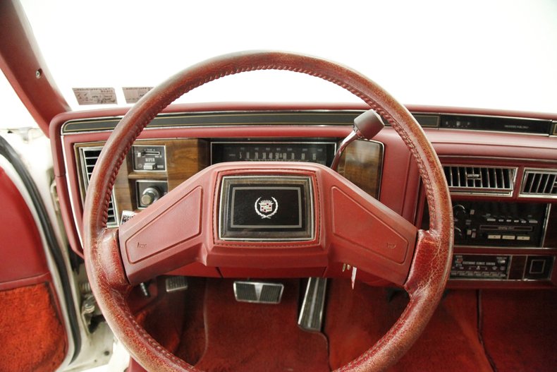 1989 Cadillac Fleetwood 30