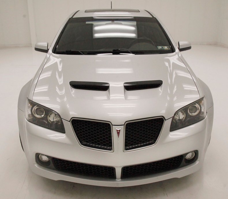 2009 Pontiac G8 7