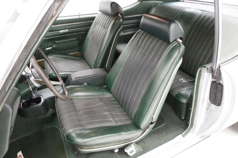 1970 Pontiac GTO 25